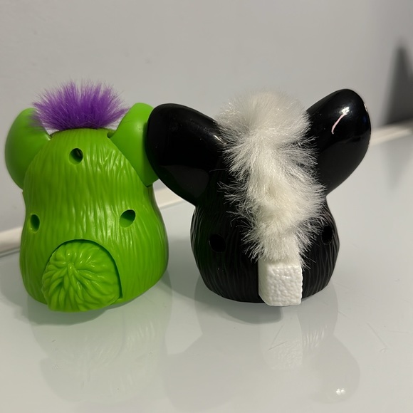 Furby McDonalds Happy Meal Toy 1998 Lot Of 2 - Collectible Furbys Black & Green - Picture 5 of 8